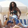 Serena Williams sur la plage de Miami, son repaire, le 16 juillet 2011. Des moments de détente avec sa copine Val.