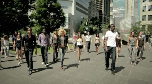 Image extrait du nouveau clip de Corneille, intitulé Le Jour après la fin du monde, juillet 2011.