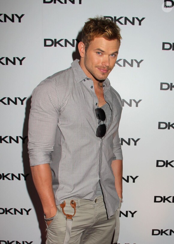 Kellan Lutz à la soirée organisée par DKNY à New York, le 26 juillet 2011
