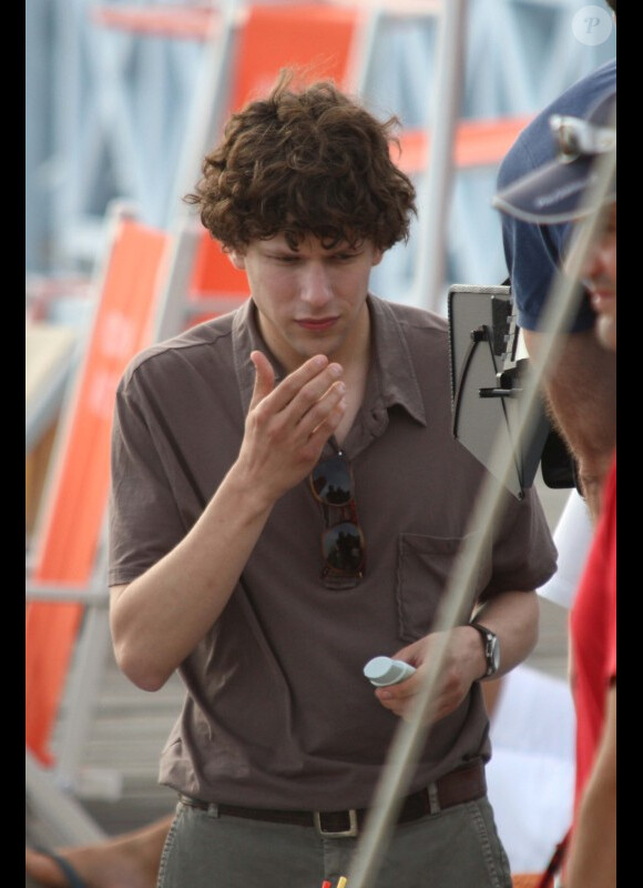 Jesse Eisenberg sur le tournage du film Bop Decameron à Rome le 26 juillet 2011