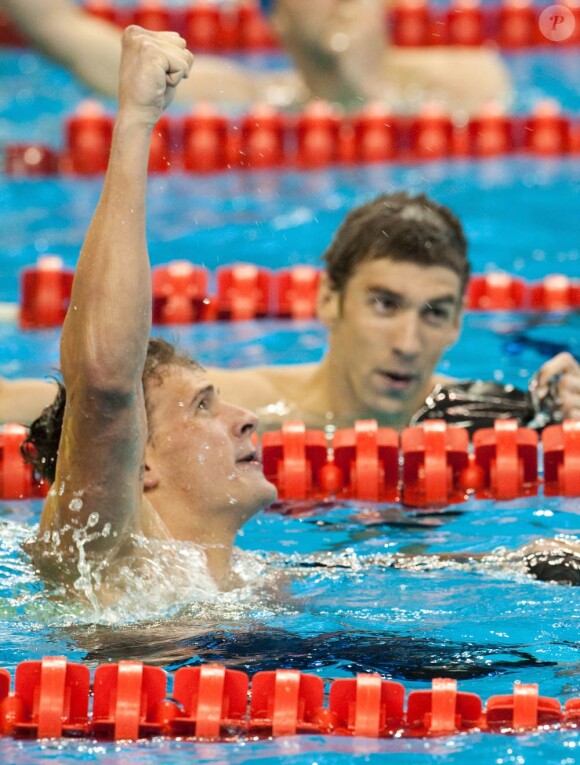 Aux Mondiaux de Shanghai 2011, le 28 juillet, l'Américain Ryan Lochte a encore dominé son compatriote Michael Phelps, record du monde à la clé, sur le 200m 4 nages.