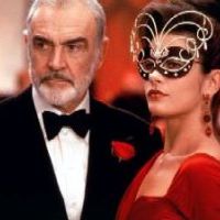 Le film de votre soirée : Catherine Zeta-Jones joue l'espionne sexy devant 007