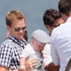 Neil Patrick Harris et son compagnon David Burthka avec leurs bébé Gedeon et Harper, au Club 55 à Saint-Tropez, le 4 août 2011.
