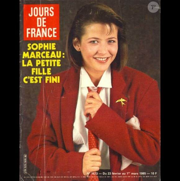 23 février 1985 : Sophie Marceau pose pour le magazine Jours De France.