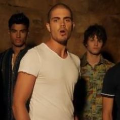 En juillet 2011, le single de The Wanted Glad you came se classe en tête des ventes anglaises dès sa sortie.