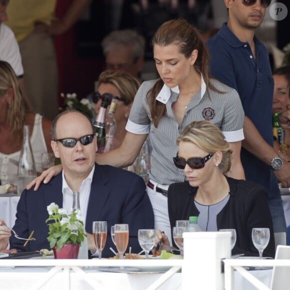 Charlotte Casiraghi est très proche du prince Albert de Monaco. Le 24 juin 2011