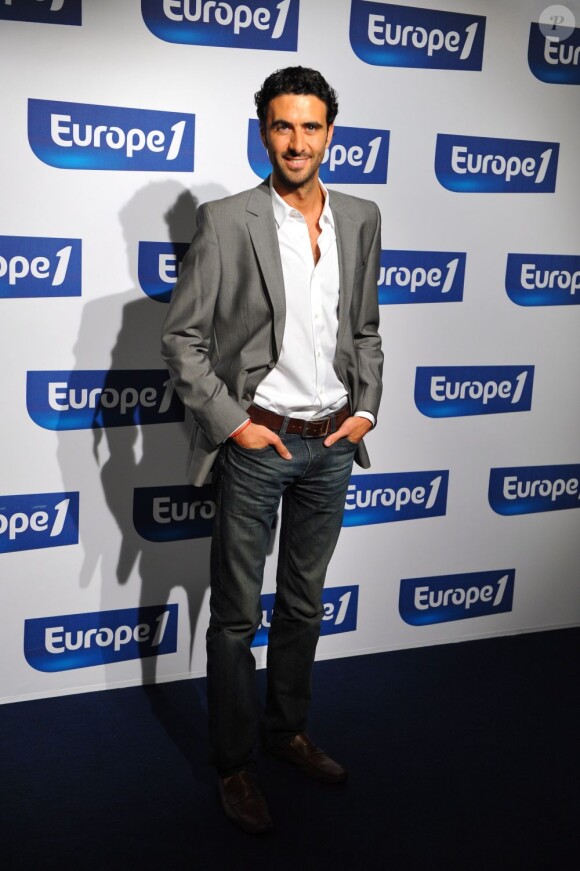 Alexandre Ruiz à la conférence de presse annuelle chez Europe 1 à Paris en août 2009