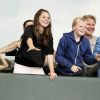 Gordon Ramsay, lors d'un match des L.A Galaxy, surveille les enfants de David Beckham, qui s'amusent beaucoup avec les siens. 20 août 2011