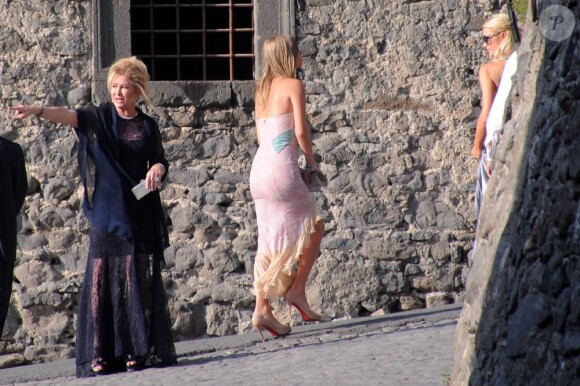 Nicky, Paris et Cathy Hilton lors du mariage de Petra Ecclestone avec James Stunt au Chateau Odescalchi le 27 août 2011