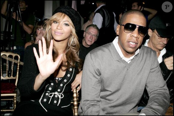 Beyoncé et Jay-Z s'aiment depuis 2002 et se sont dit oui le 4 avril 2008  à New York. Aujourd'hui, le couple star attend son premier enfant. (Paris, 5 octobre 2005)
 