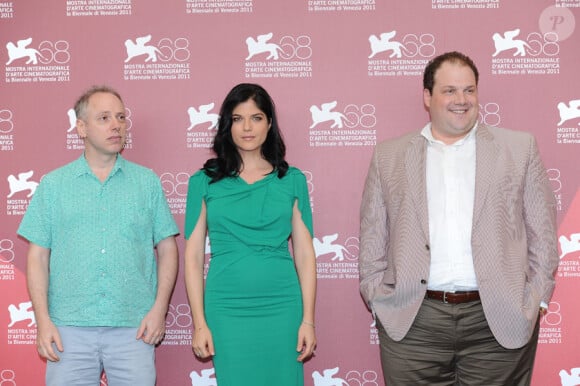 Todd Solondz, Selma Blair et Jordan Gelber, lors du photocall de Dark Horse au festival de Venise le 5 septembre 2011