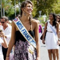 Laury Thilleman: Miss France illumine avec style l'élection de Miss Univers 2011