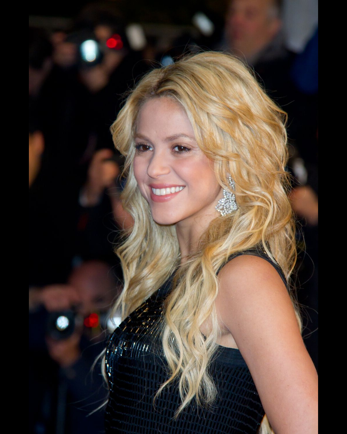 Photo : La chanteuse Shakira lors des NRJ Music Awards à Cannes, le 22