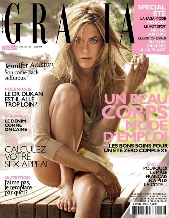L'actrice et réalisatrice Jennifer Aniston, en couverture du magazine Grazia d'août 2011.