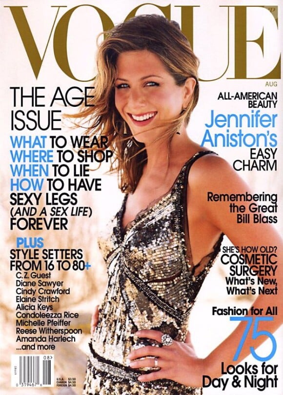 Août 2002 : l'actrice Jennifer Aniston apparaît en couverture du Vogue américain.