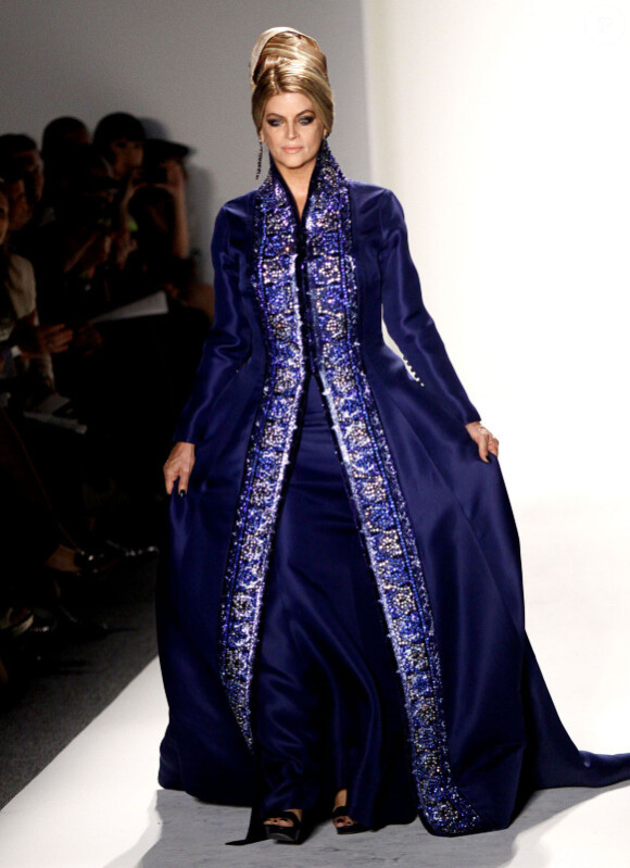 Kirstie Alley défile pour Zang Toi pendant la Fashion Week de New York le 13 septembre 2011
 
 