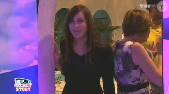 Morgane dit au revoir à ses parents dans Secret Story 5