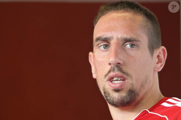 Franck Ribéry, débouté le 29 septembre de son référé pour faire interdire la biographie non autorisée La Face Cachée de Franck Ribéry, contre-attaque.