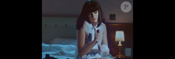 Jessie J dans le clip Who you are.