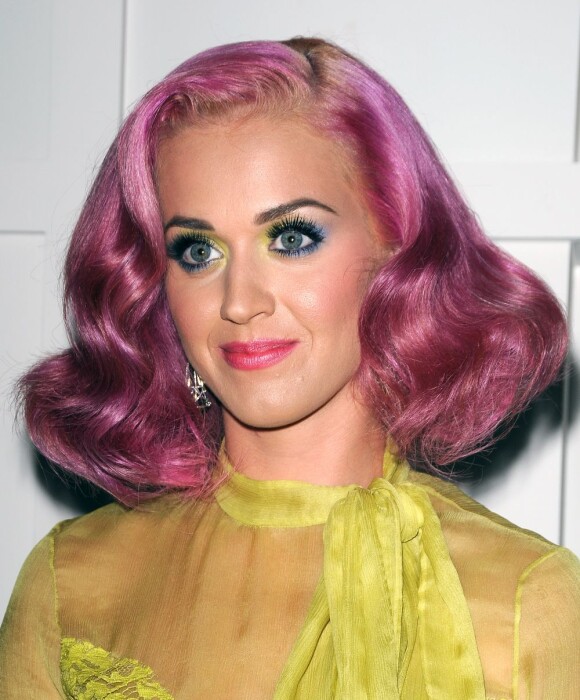 Katy Perry multiplie les folies capillaires ! Los Angeles, 28 août 2011