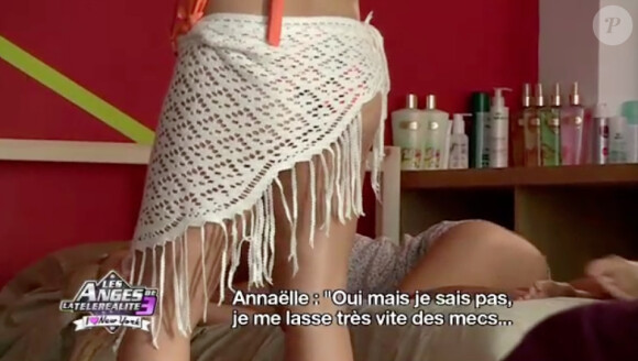 Les fesses de Carine dans les Anges de la télé-réalité, jeudi 6 octobre sur NRJ 12