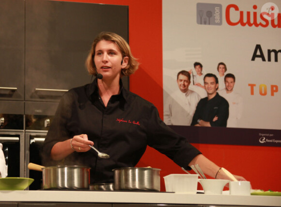 Stéphanie Le Quellec lors de Cuisinez avec M6, à Paris, le 7 octobre 2011