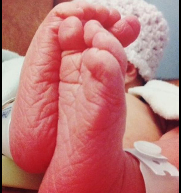 Photo twittée par Tori Spelling après la naissance de sa fille Hattie Margaret