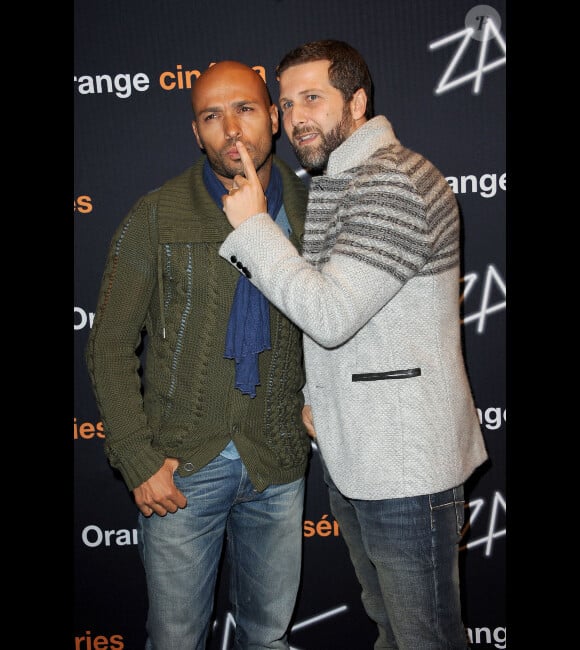 Eric Judor et Arthur Benzaquen lors de l'avant-première de la série ZAK à Paris le 12 octobre 2011