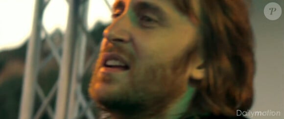 David Guetta dans son clip de Without You feat Usher