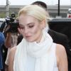 Lindsay Lohan se rend au tribunal de Los Angeles, tout de blanc vêtue... le mercredi 19 octobre 2011.