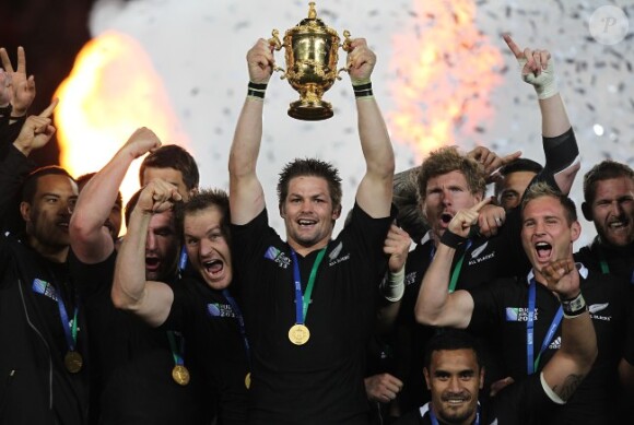 La finale de la coupe du monde de rugby disputée en la France et la Nouvelle-Zélande (7-8) le dimanche 23 octobre 2011 a réalisé des records d'audience sur TF1