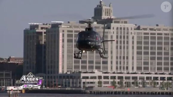Un hélicoptère dans les Anges de la télé-réalité 3, mardi 25 octobre 2011 sur NRJ 12