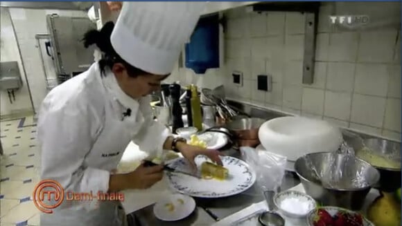 Nathalie en cuisine dans Masterchef 2, jeudi 27 octobre sur TF1