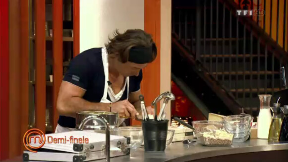 Xavier cuisine dans Masterchef 2, jeudi 27 octobre 2011 sur TF1