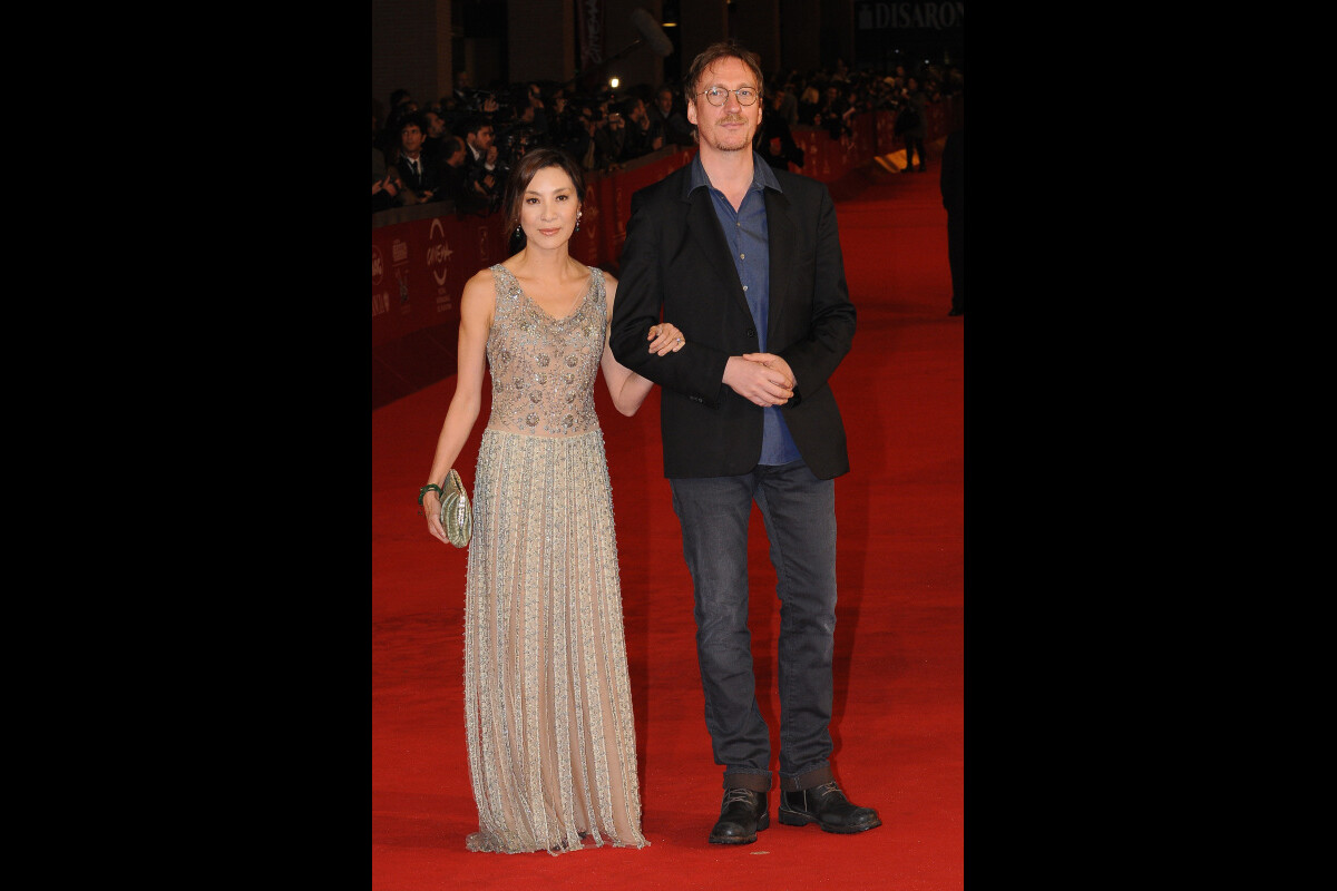 Photo : Michelle Yeoh et David Thewlis sur le tapis rouge du film The ...