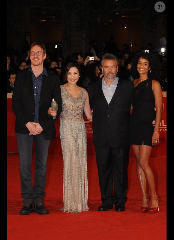 David Thewlis, Michelle Yeoh, Luc Besson et Virginie Silla sur le tapis rouge du film The Lady au festival de Rome le 27 octobre 2011