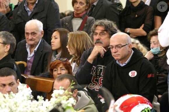 Paolo Simoncelli lors de l'enterrement de son fils Marco le 27 octobre 2011 à Coriano