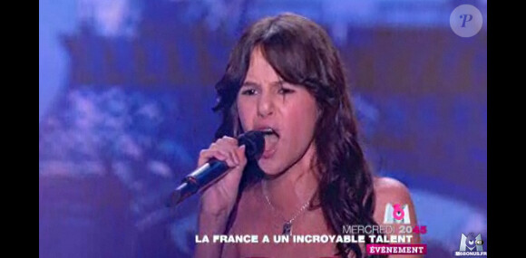 Une jeune fille qui a du coffre dans La France a un Incroyable Talent sur M6