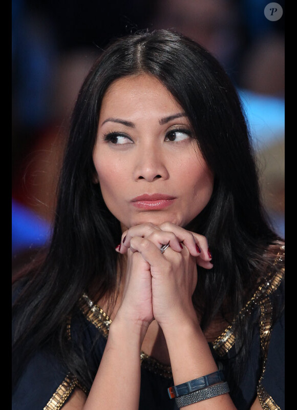 Anggun lors de l'enregistrement de Vendredi sur un plateau !, diffusé le vendredi 4 novembre 2011 sur France 3