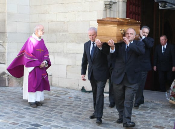 Les obsèques de Robert Lamoureux en l'église Notre-Dame de Boulogne-Billancourt le 4 novembre 2011