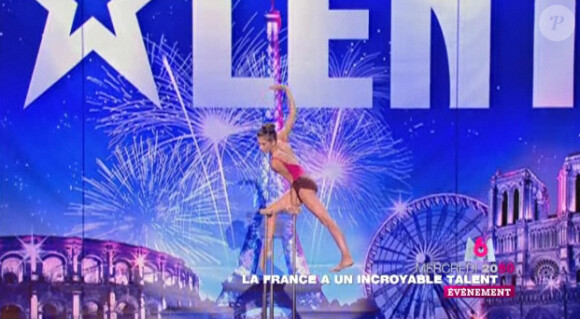 Erika Lemay dans la bande-annonce de La France a un Incroyable Talent diffusée le mercredi 9 novembre 2011