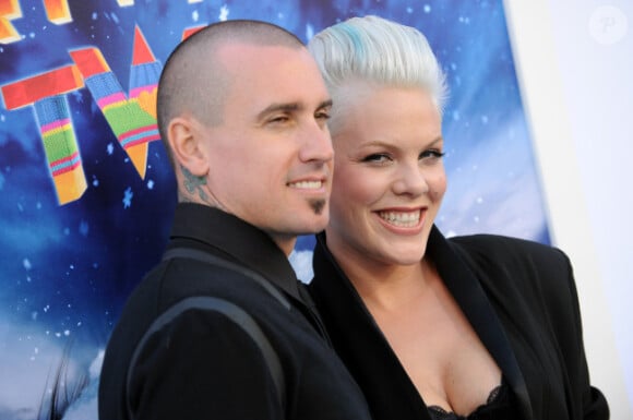 Pink et son mari Carey Hart à l'avant-première de Happy Feet 2 à Los Angeles, le 13 novembre 2011.