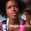 Miss Martinique lors de la séance photo en bikini sur la plage en novembre 2011 à Cancun au Mexique