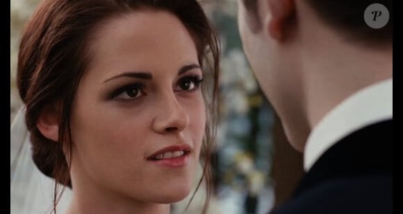 Kristen Stewart, lors de la scène de mariage dans Twilight : Chapitre IV - Révélation.