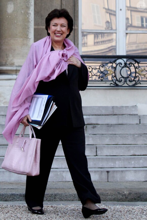 Roselyne Bachelot, plus ronde en novembre 2010, à Paris.
