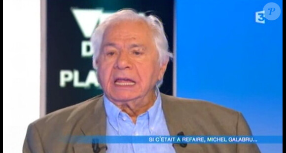 Michel Galabru fait son show sur le plateau de Cyril Viguier Vendredi sur un plateau sur France 3 le vendredo 25 novembre 2011