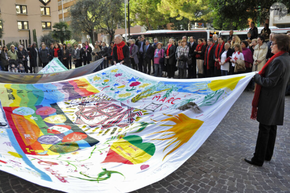 Une grande fresque pour rendre hommage aux personnes décédées du virus du Sida le 28 novembre 2011 à Monaco