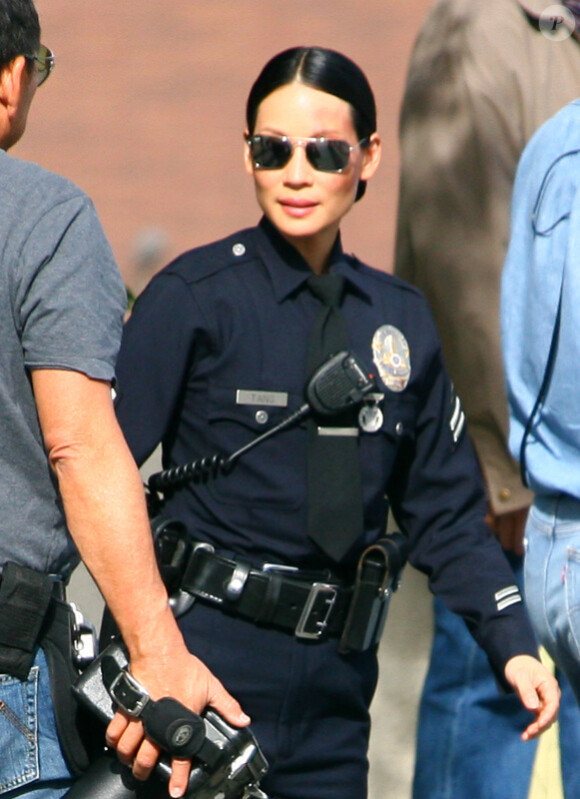Lucy Liu, sur le tournage de Southland, à Los Angeles le 28 novembre 2011.