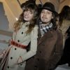 Lou Doillon et Lulu Gainsbourg complices lors de la soirée Burberry le 1er décembre 2011 à Paris