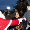 Première rencontre avec le Père Noël pour e petit prince Henrik le 1er décembre 2011 au château de Schackenborg au Danemark pour allumer les illuminations de Noël